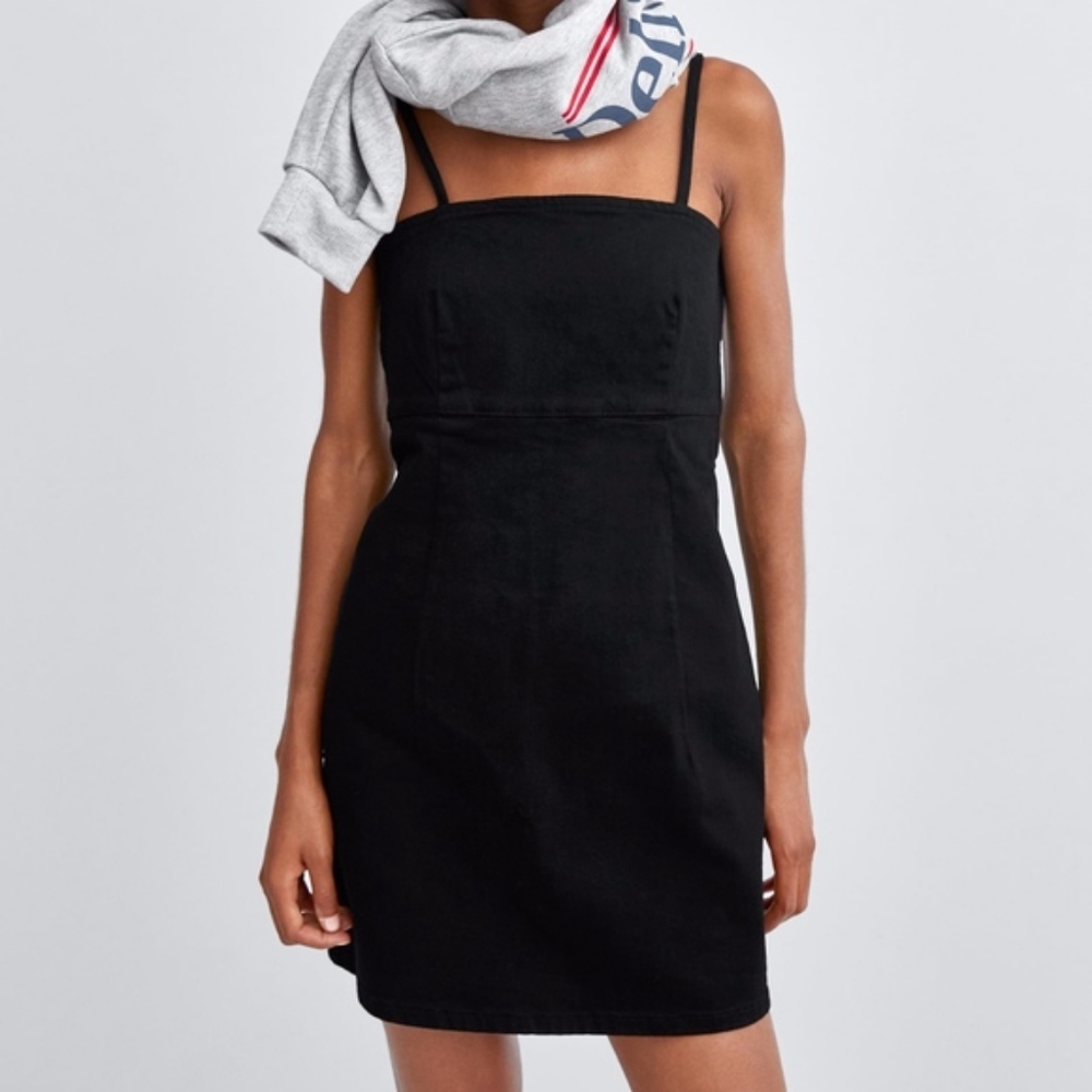 ✨BOGO ALL $5 ITEMS✨ zara strappy black denim dress